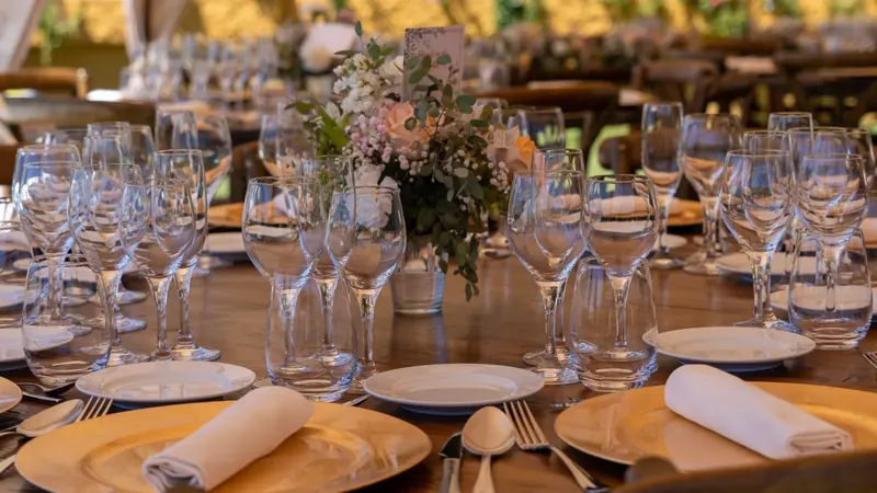 Set reception tables